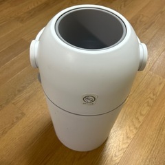Pigeon オムツ　ゴミ箱　　の画像