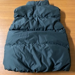 GU 子供用ベスト サイズ130黒の画像