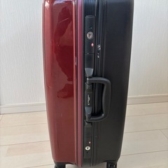70Ｌキャリーケースの画像