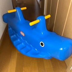 little tikes 
クジラシーソーの画像
