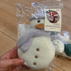 スリーコインズ　kidsマフラー＆ポシェットの画像