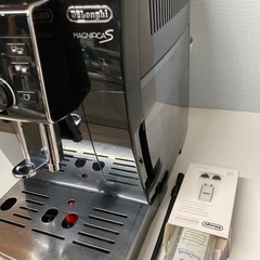 年末大放出。最終値下げデロンギマグニフィカs ブラックの画像