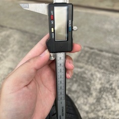 サマータイヤ
の画像