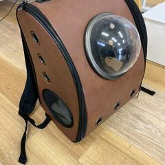 🐾ドーム窓付き✨ペット用リュックキャリー🎒通気◎おしゃれなブラウン系デザインの画像