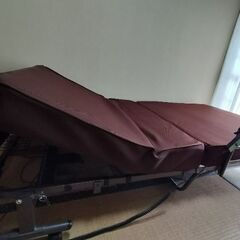 【受け渡し予定者決定】ニトリ 電動折りたたみベッド (セレサ)の画像