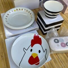 【リユースショップスパークル】開封未使用品！！　キャラクターもの食器まとめ　No.120　お皿　マグカップ　ミッフィー　キティちゃん　から揚げくん　リラックマ　配送可能♪の画像