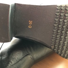 レザー ブラック ロングブーツの画像