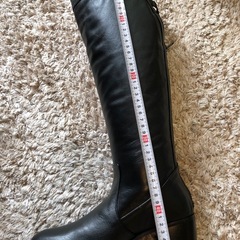 レザー ブラック ロングブーツの画像