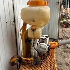 ヤンマー　背負い式動力散布機 エンジンブロアー 噴霧器 散布機　農薬　FS270 ブロワ　宮崎の画像