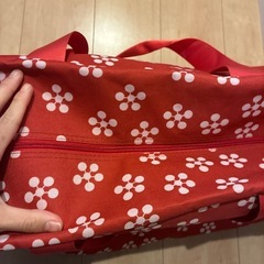 大きな手提げバッグの画像