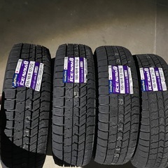 ラベル付き新品未使用スタッドレスホイールの画像