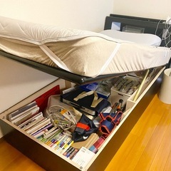 【無料】シングルベッド　ガスはねあげ跳ね上げ式の大容量ベッド収納付の画像