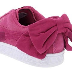 PUMA リボン スニーカーの画像