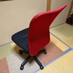 オフィスチェア / メッシュチェア / レッド×ブラック / 椅子 の画像