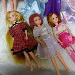 リカちゃんドレスルーム＆リカちゃん人形など10体セットの画像