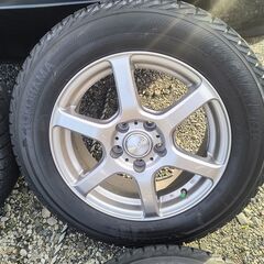 冬への備え！スタッドレスタイヤ アルファードなどに 205/65R16 YOKOHAMA アルミホイール美品　冬タイヤの画像