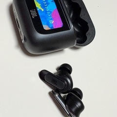 ワイヤレスイヤホン JBL TOUR PRO 2の画像