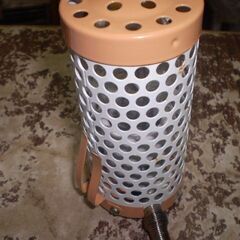 「マルカン」 ミニマルグッズ 保温電球 カバー付 20Wと保温電球 赤外線放射 20Wの画像