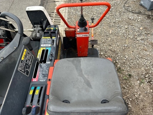 クボタ 2条刈りコンバイン 9.7馬力 SR-J207 こぎ深さ自動HST 無段変速