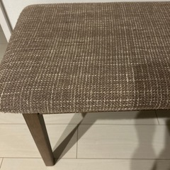 長椅子　茶系の画像