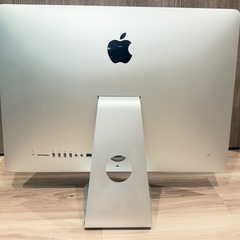 Apple iMac (21.5-inch, Late 2015)の画像