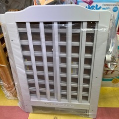 ベビーベッドの画像