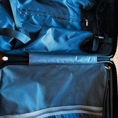 ホワイト色 20インチ スーツケース 機内持ち込みの画像