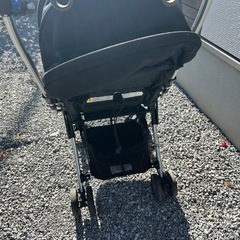 ベビーカー　黒の画像