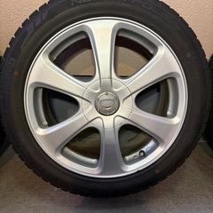 バリ溝！　スタッドレスタイヤホイールセット！　17インチ　2022年製　215/50/r17 pcd 114.3/100 5穴　momo NORTH POLE W2 スタッドレスの画像