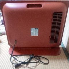 人感センサー付きファンヒーターの画像