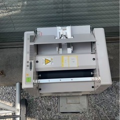 三つ折り機の画像