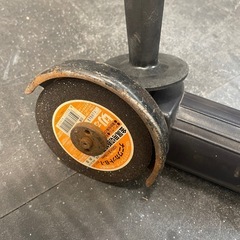 【中古】ディスクグラインダー　電動工具　動作確認済【IK44かっこ】　の画像