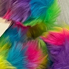 新品未使用タグ付きファーレインボーカラフルボールペンセットの画像