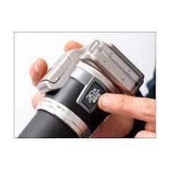 Olympus SP-800②UZ 従来のレンズ交換式一眼レフの性能を、手の平サイズにして、レンズ交換無しで800mmと言う超望遠撮影もできるカメラです。の画像