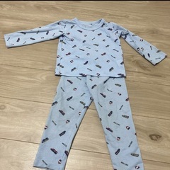 しまむらの長袖パジャマ100㎝の画像