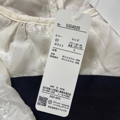 しまむらのシアー花ジャガードプルオーバーの画像