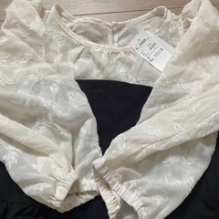 しまむらのシアー花ジャガードプルオーバーの画像