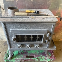 薪ストーブ　鋳物　中古の画像