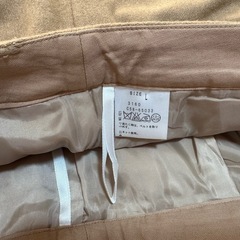 レディースショートパンツ　薄茶色 毛90%の画像