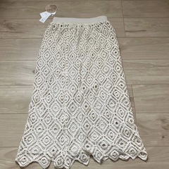 しまむら yumiさん レースナロースカートの画像