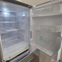 J2169【リユースのサカイ柏店】SHARP シャープ ３ドア冷蔵庫　両開き　SJ-W352C-N　2017年製　クリーニング済み　新品参考価格69,800円の画像