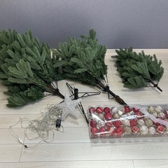 大型クリスマスツリーの画像