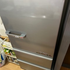 【決まりました】アクア冷蔵庫　大容量272L冷蔵庫　冷蔵庫の画像