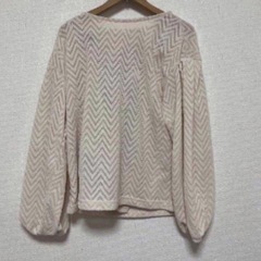 しまむら yumiさんのレースプルオーバーの画像