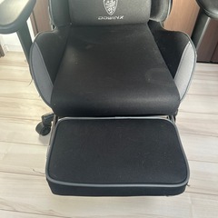 ゲーミングチェアの画像