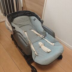 コンビのネムリラ オートスウィング ハイローチェアの画像