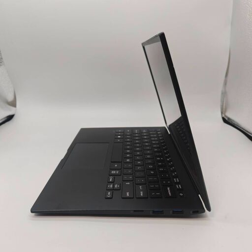 第11世代i7 軽量 LG gram フルHD 14 LG ノートPC 14Z90P Core i7-1165G7 windows11  16GB SSD512GB  カメラあり オフィス (C261) 公式】LG gram モバイルPC（ノートパソコン） - 14ZB90R-NP55J | LG Japan