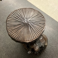 サ2511-184 木彫り 熊 サイドテーブル 台 置物 オブジェ キズ汚れ有り の画像