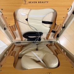 エステ　折りたたみ　施術ベッドの画像