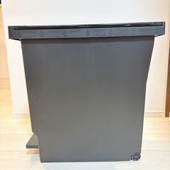 【新品】ツイン蓋ゴミ箱 2個セットの画像